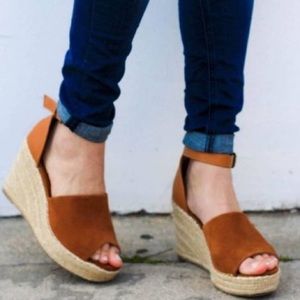 Steve Madden Jaylen Wedges
